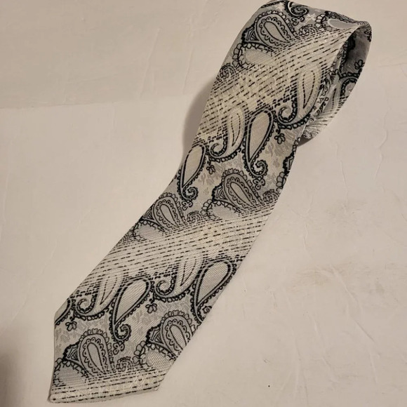 Men's Necktie Handkerchief Set by Statement Confidence - Picture 7 of 8